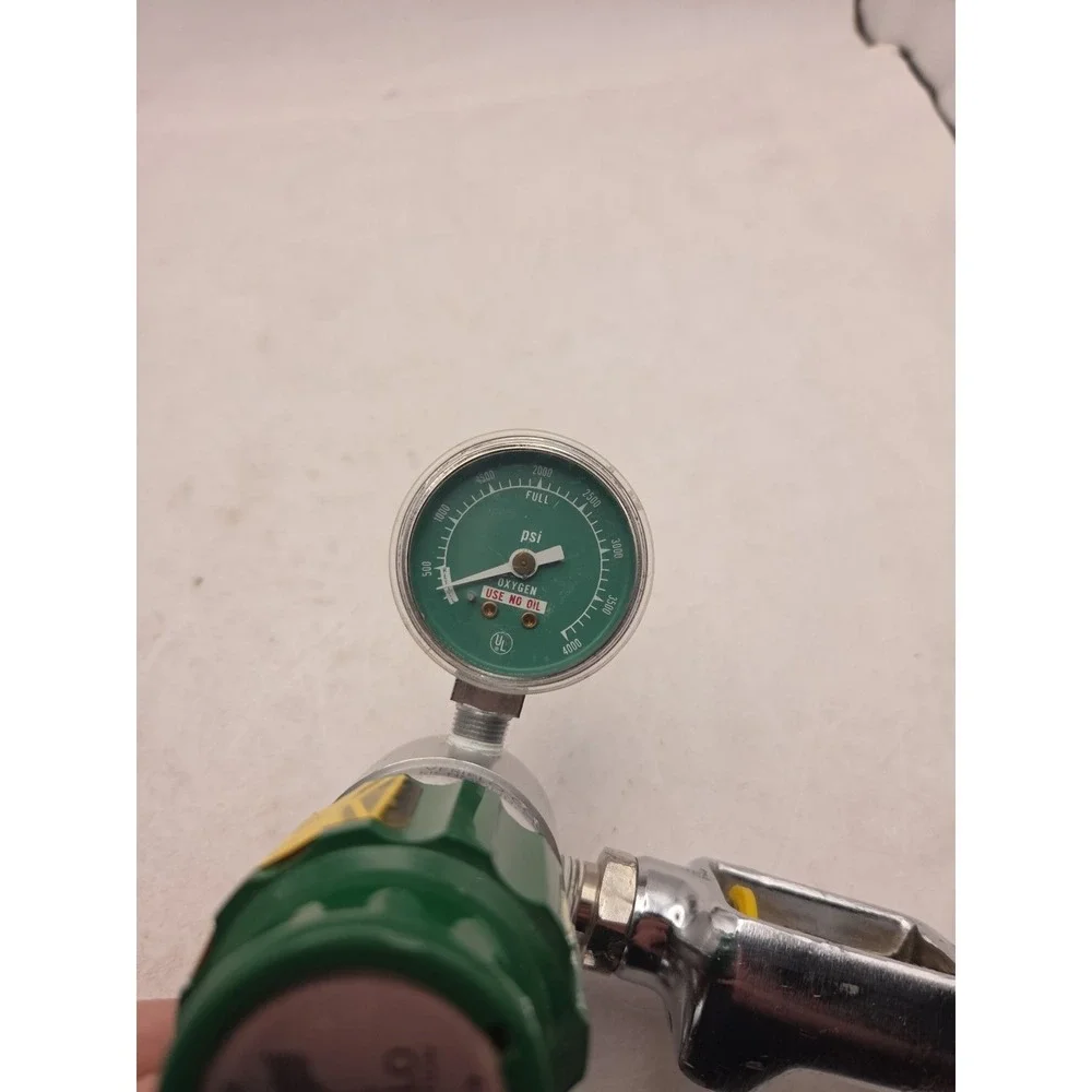Veriflo Corp 1226283 regulator with gauges - TESTED SEE NOTES
